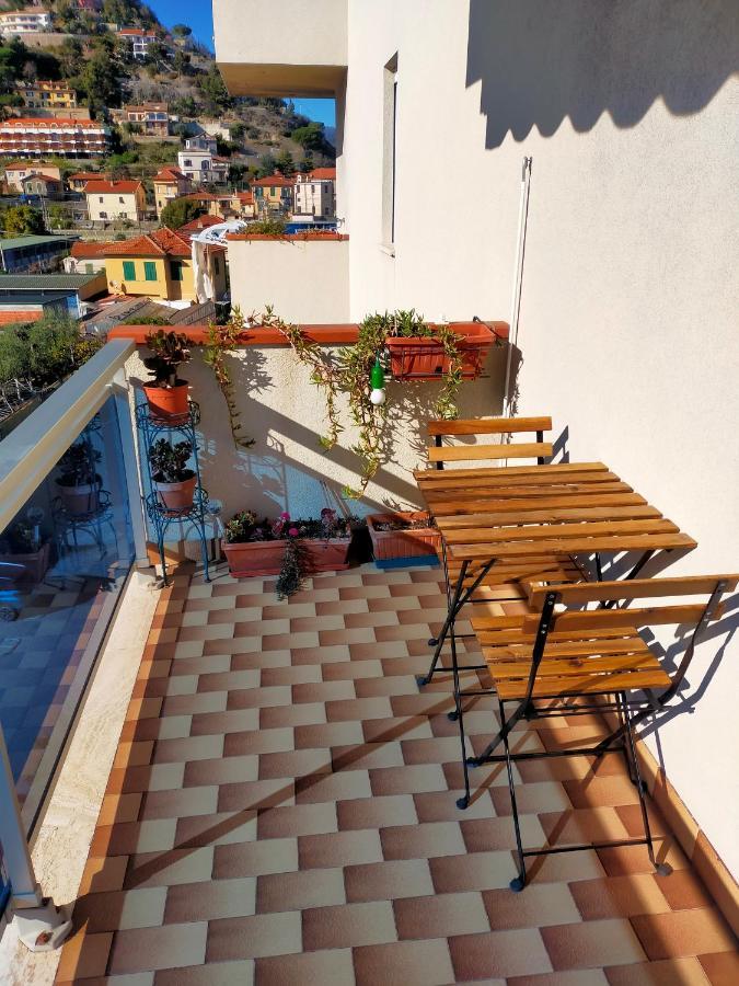 Riviera Trilocale Wifi E Parcheggio Privato Appartamento *