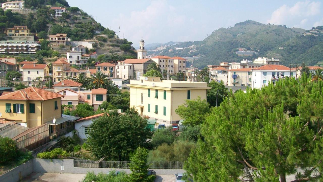 Riviera Trilocale Wifi E Parcheggio Privato *