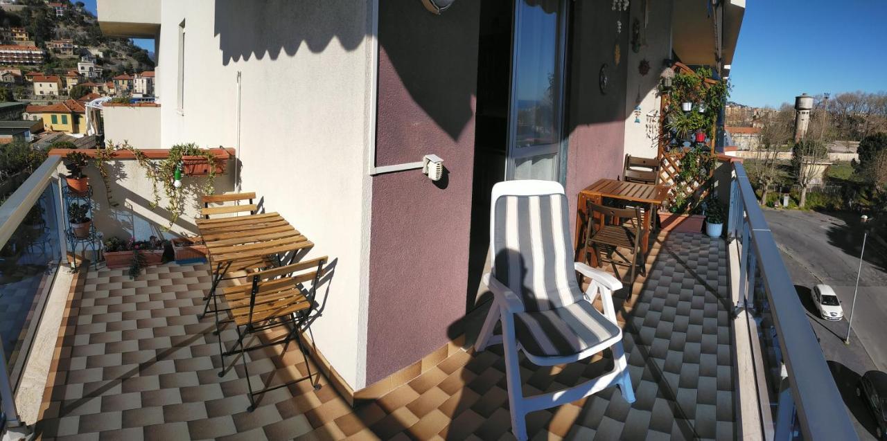 Riviera Trilocale Wifi E Parcheggio Privato * Ventimiglia