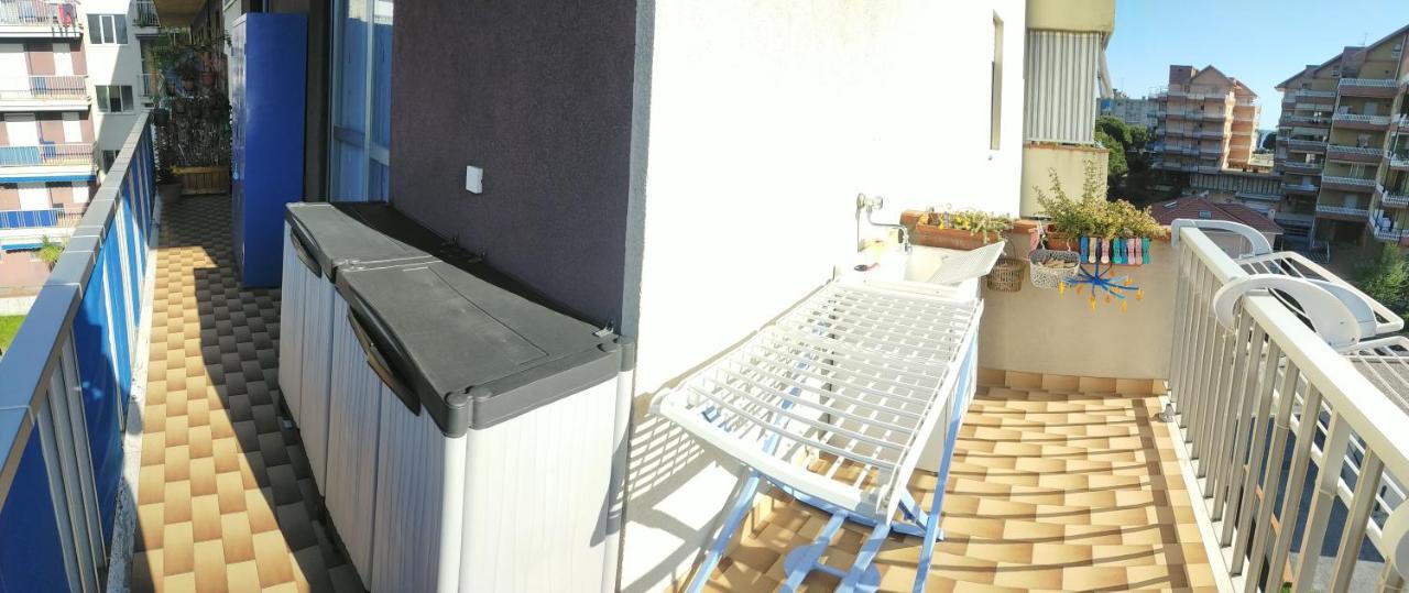 Riviera Trilocale Wifi E Parcheggio Privato * Ventimiglia